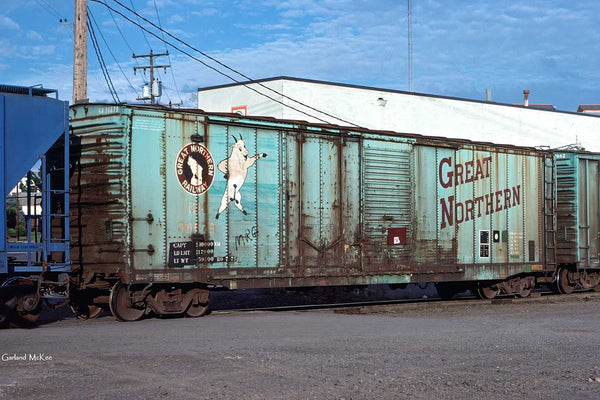 70531 St. Cloud built  50' XM Combo 14-0 Dr. Delivery 1961 Glacier Grn Red Slant w/Rocky