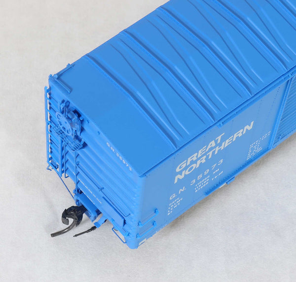 70507 St. Cloud built  50' XM 15-0 Double-slider offset, Repainted Big Sky Blue