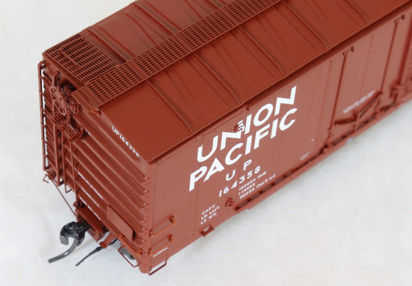 75052  Omaha 50' Combo 15-2 boxcar, BC-50-5, Ship & Travel... scheme 5-64