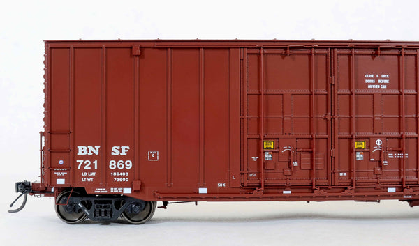 DEP61003-02  BNSF 712869 Repaint 07-03, Bx-154 ACF 50' Hi-cube non-Waffle, 8+8 plug doors
